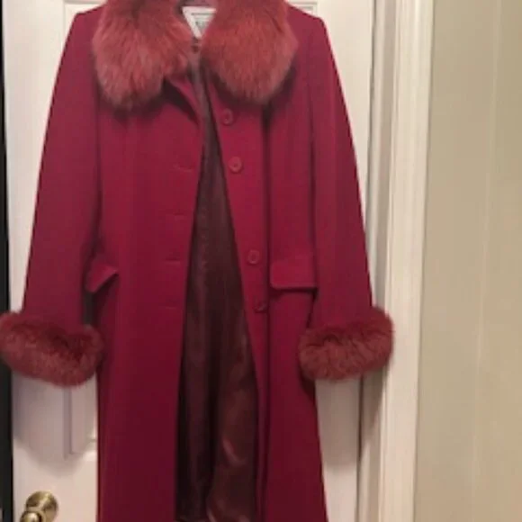 three quarter length Redish/Burgundy lamb/wool coat - Picture 6 of 9